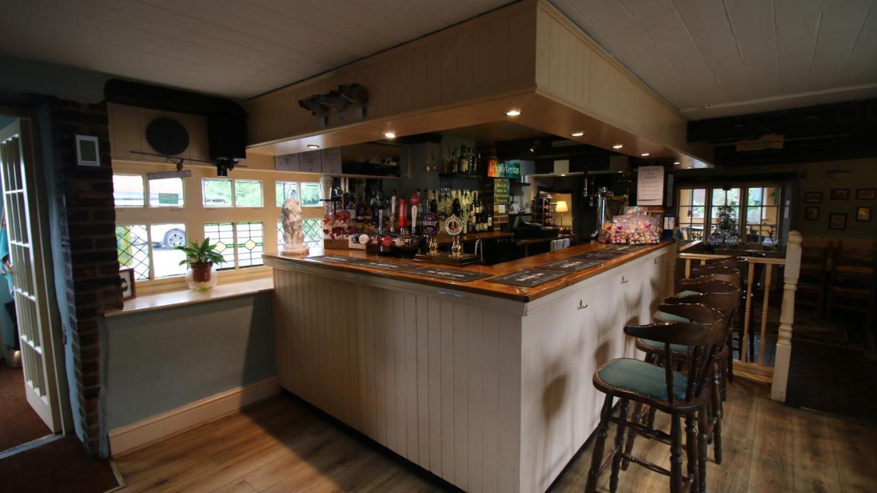 Bed and Breakfast The White Lion At Wicken Milton Keynes Exteriér fotografie