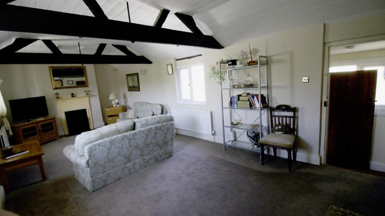Bed and Breakfast The White Lion At Wicken Milton Keynes Exteriér fotografie